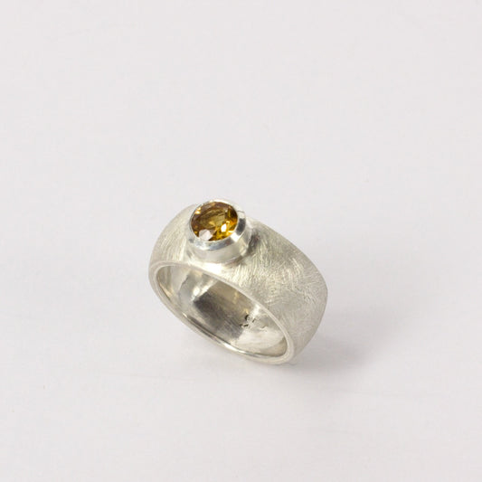 RK85: Bombe ring with citrine