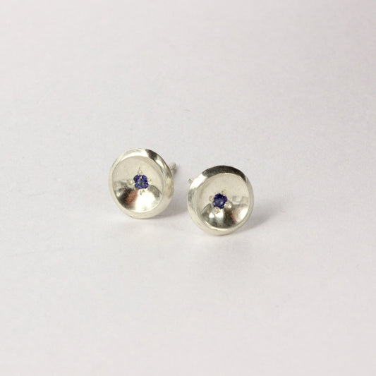 RMO49: Sapphire stud earrings