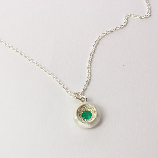 RMO63: Rock pool emerald pendant