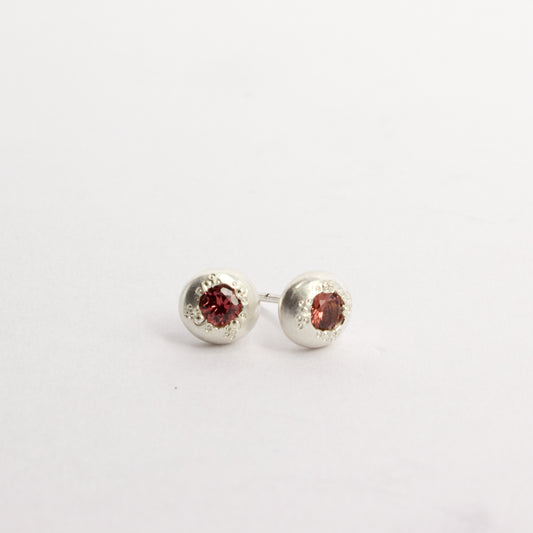 RMO83: Pink garnet pebble stud earrings