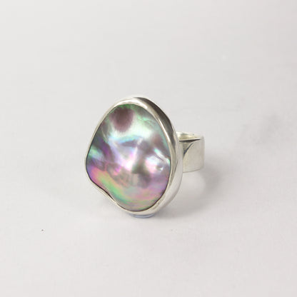 RW327: Mabe pearl ring