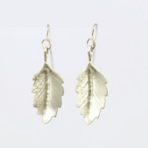 RB162: Clematis leaf earrings