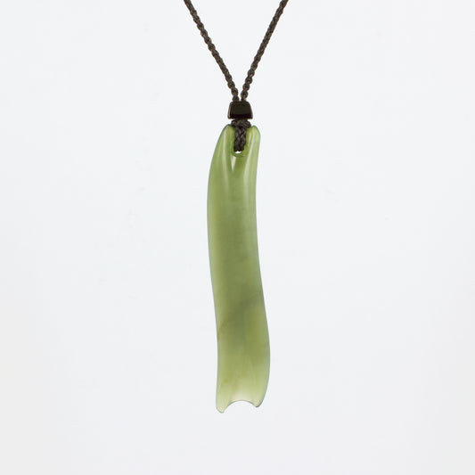 SM154: Siberian nephrite jade Hei Ika pendant