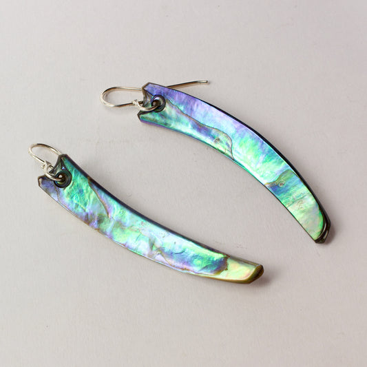 SM262: Pāua pin shape earrings