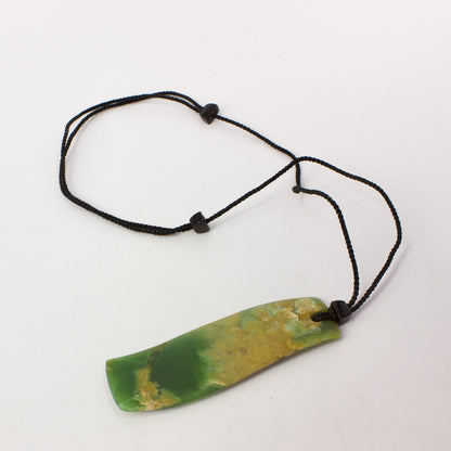 SM267: Pounamu wave pendant