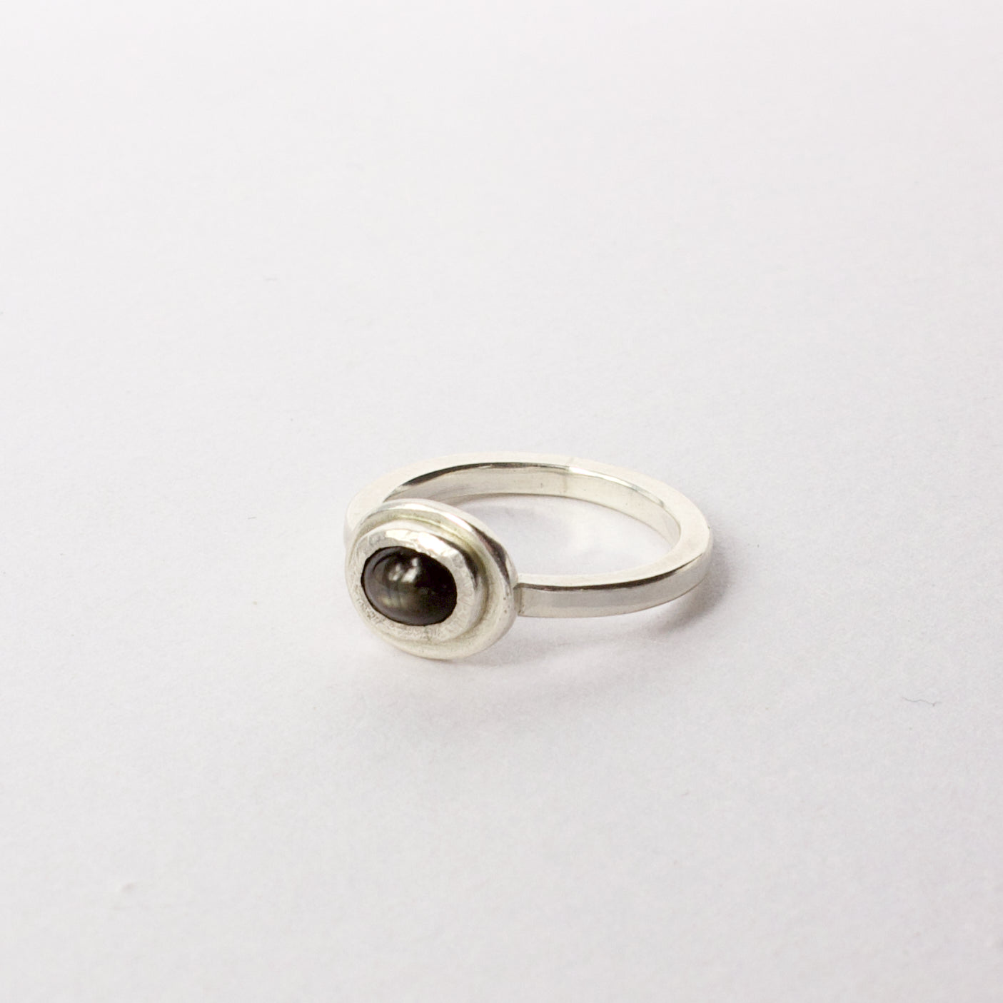 VM82: Black star diopside ring