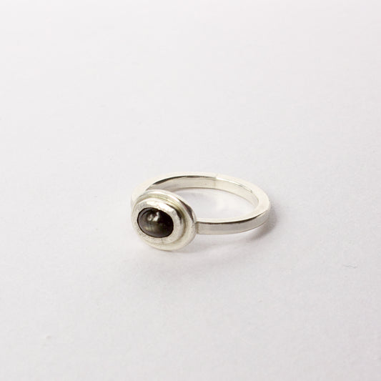 VM82: Black star diopside ring