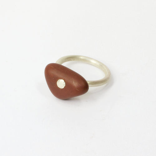 ACT437: Single riveted stone ring, red