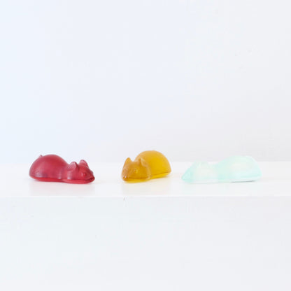 RH: Sugar mice