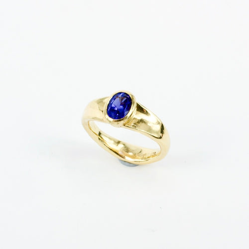 DM807A: Tanzanite ring