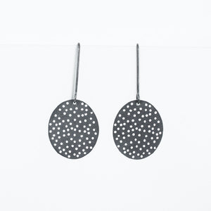 FS116: Holey disc earrings