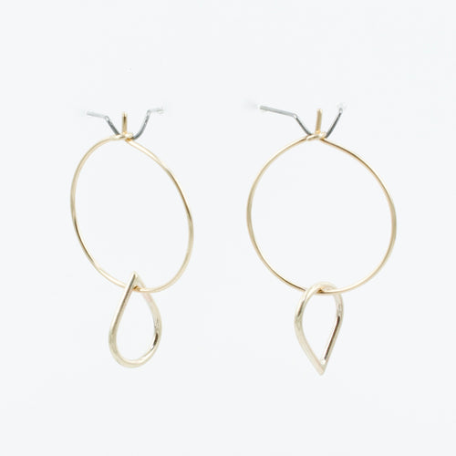 FS126: Gold teardrop hoop earrings