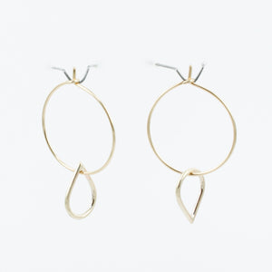 FS126: Gold teardrop hoop earrings