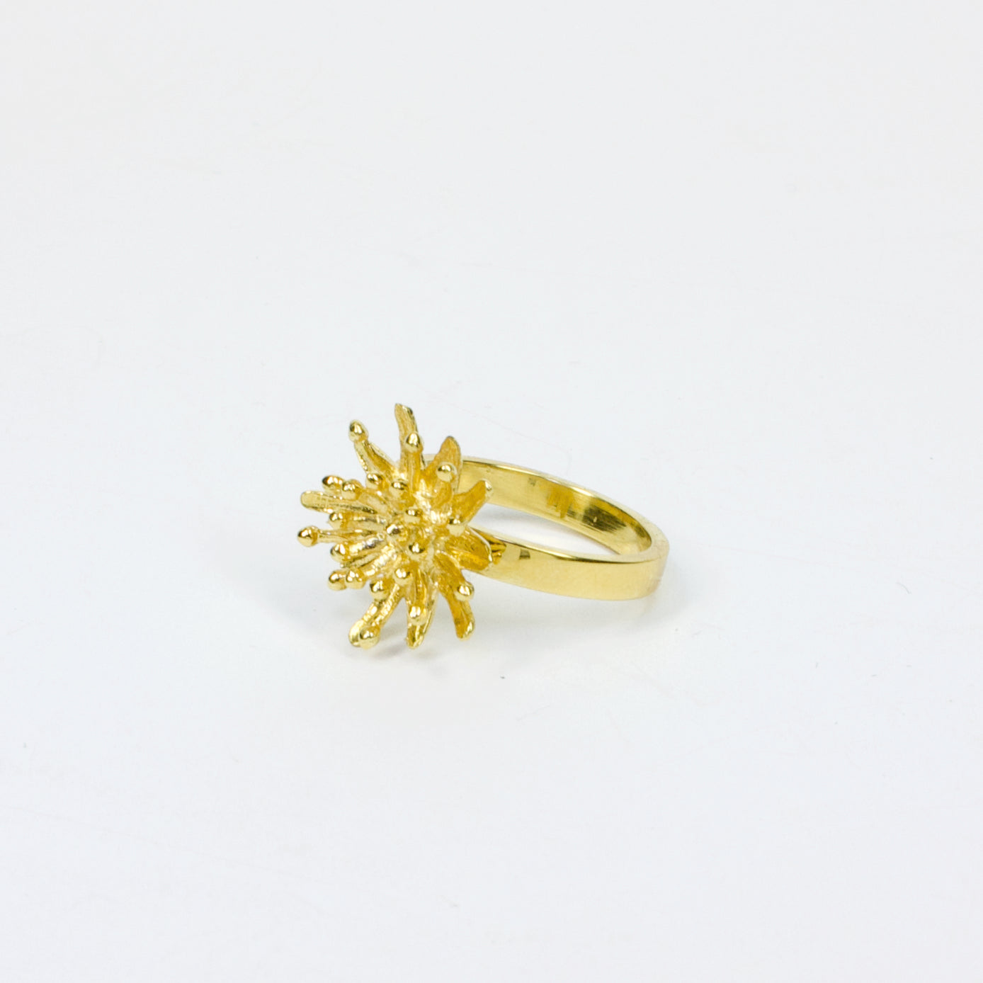 KS121: Mt Cook lily ring