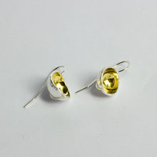 FS241: Gold bowl earrings