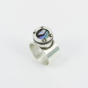 NG74: Poison ring with Paua top