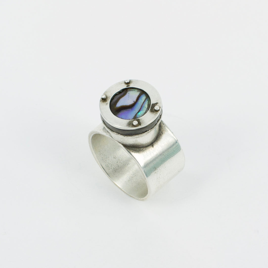 NG74: Poison ring with Paua top