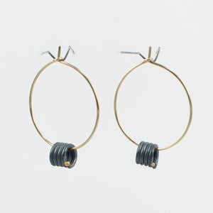FS144: Curly earrings on gold hoop