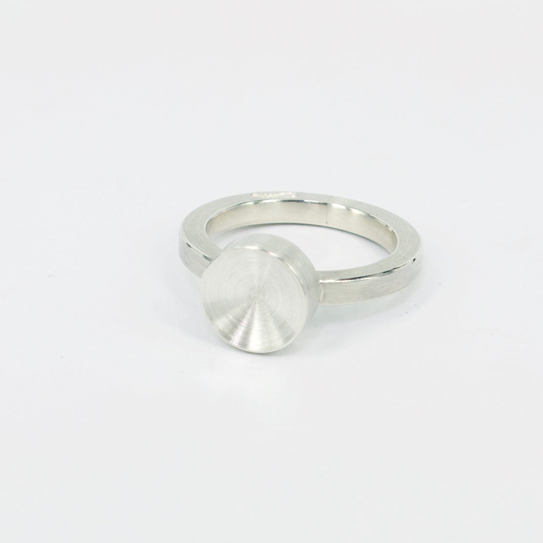 ZR060: Concave circle stacker ring