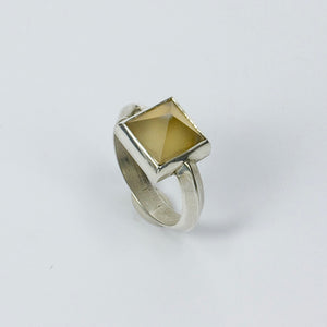 JB111: 'Khufu' faceted Mt Somers agate ring