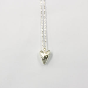 JMU: Heavy heart pendant