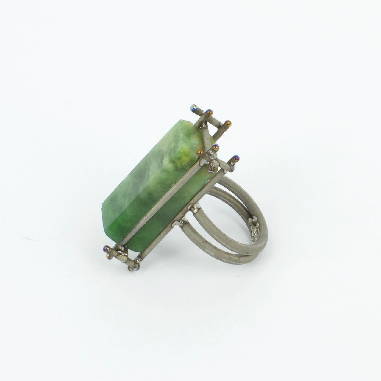 NA123: Facetted pounamu and titanium ring