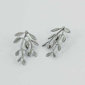 RF163: Small hoya earrings