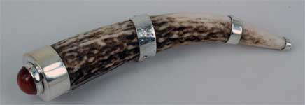 NG69: Antler brooch